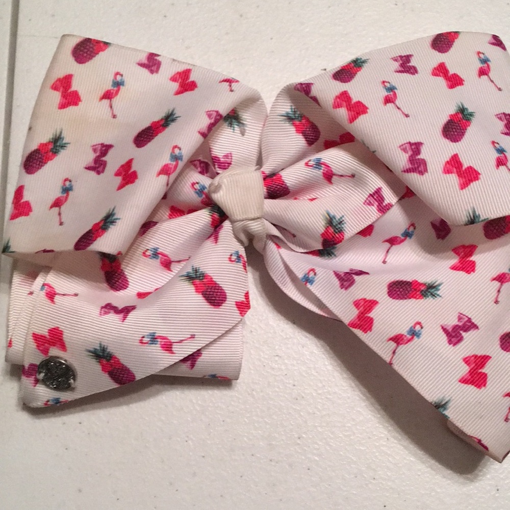 JoJo Siwa Bow